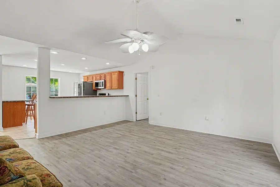 2007 Phoenix Dr., Conway, SC 29526 - #2