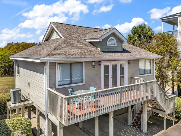 1107 N Waccamaw Dr., Garden City Beach, SC 29576