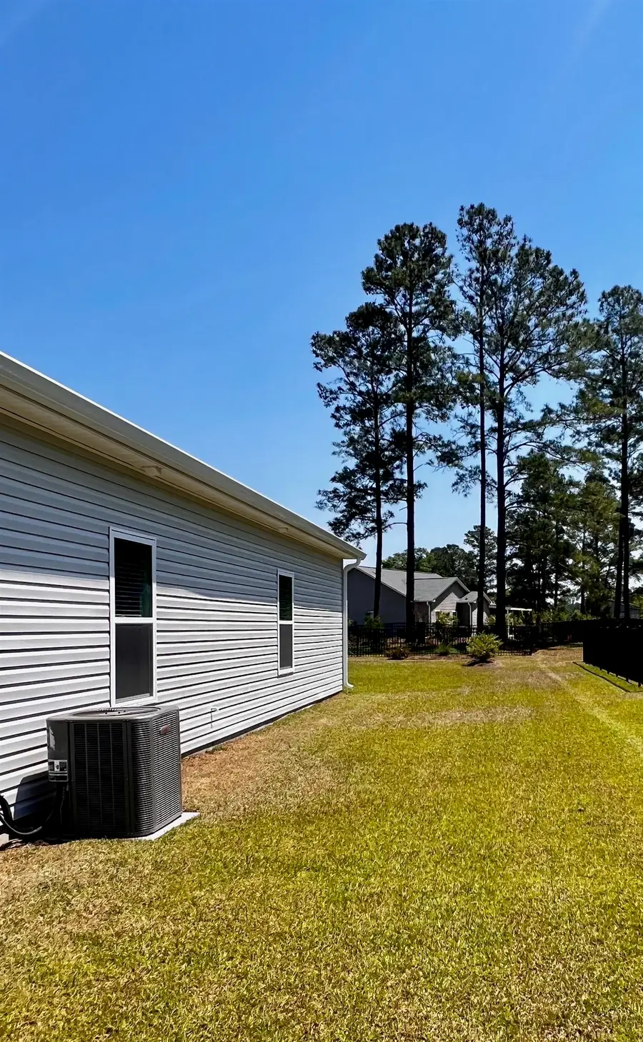 386 Long Meadow Dr., Loris, SC 29569 - #3