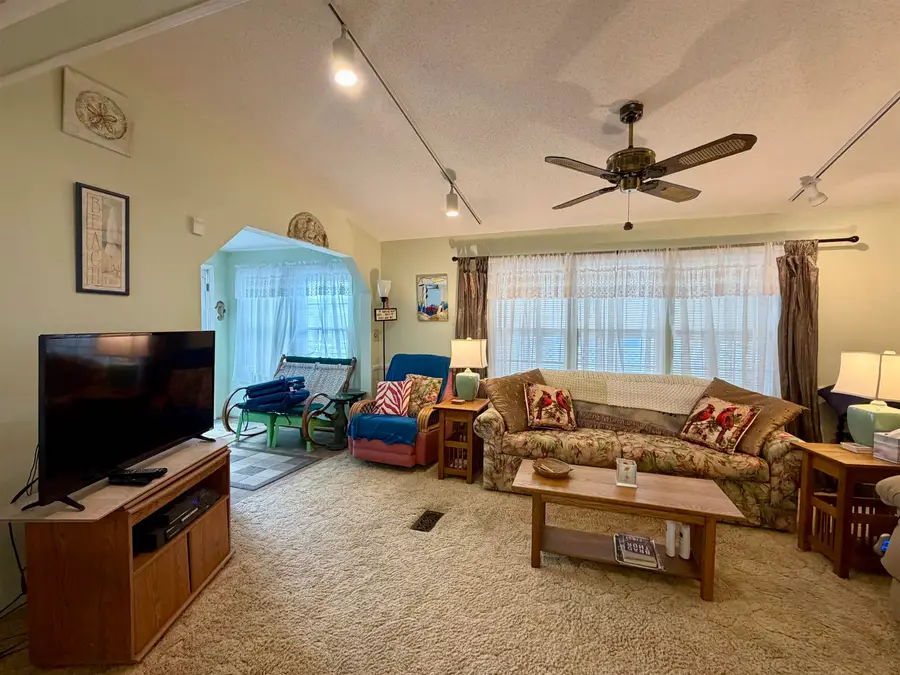 422 Sandlewood Dr., Surfside Beach, SC 29575 - #2