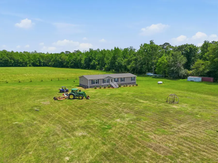 3910 Cascade Rd., Green Sea, SC 29545 - #2