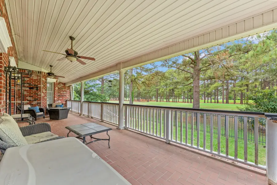 3749 Annandale Dr., Myrtle Beach, SC 29577 - #3