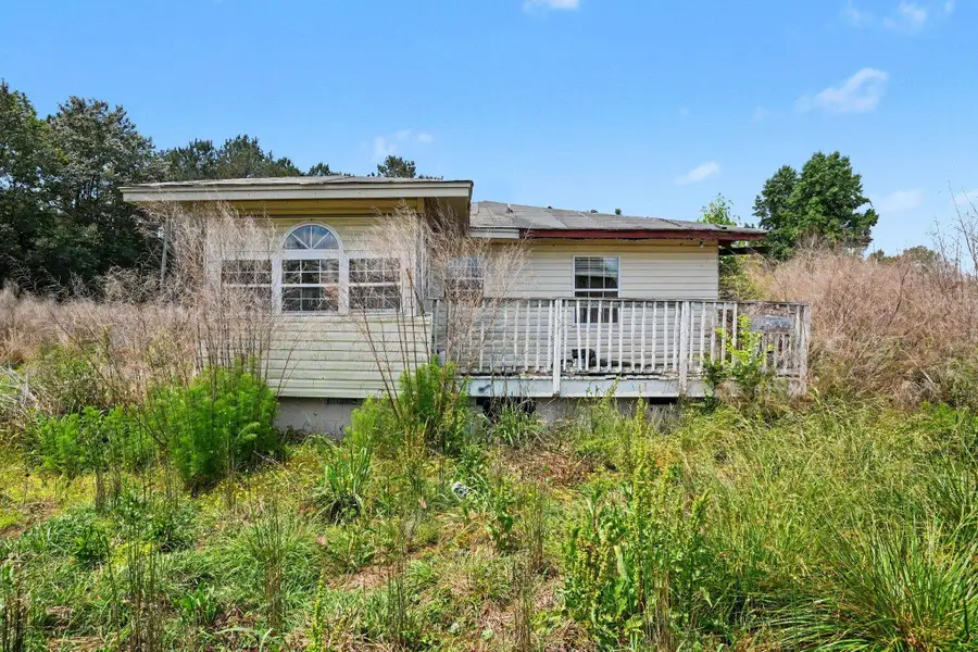 2149 Olive Dr., Green Sea, SC 29545 - #2