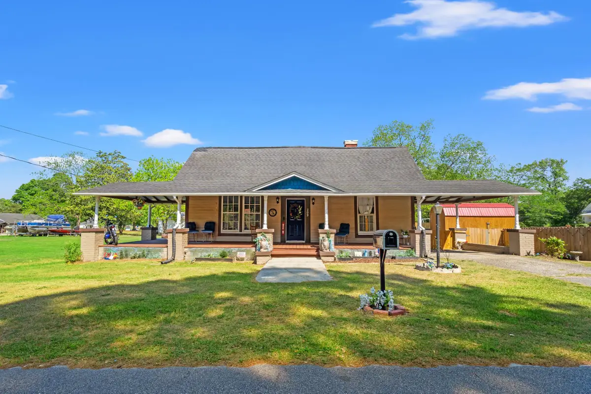 209 E Walnut St., Lake View, SC 29563 - #1