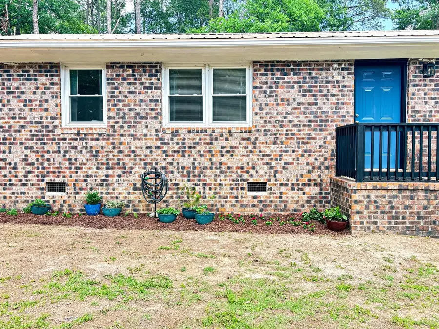 2134 Moccasin Bluff Rd, Hamer, SC 29547 - #2