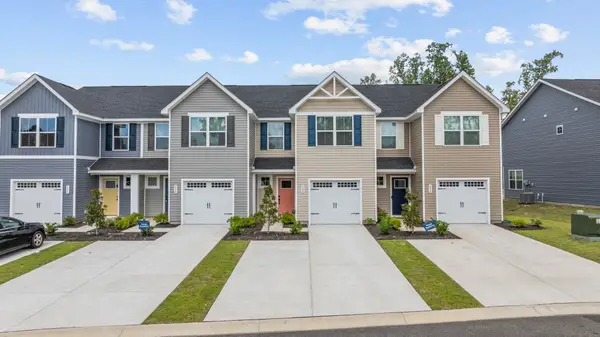 302 Myrtle Meadows Dr, Conway, SC 29526