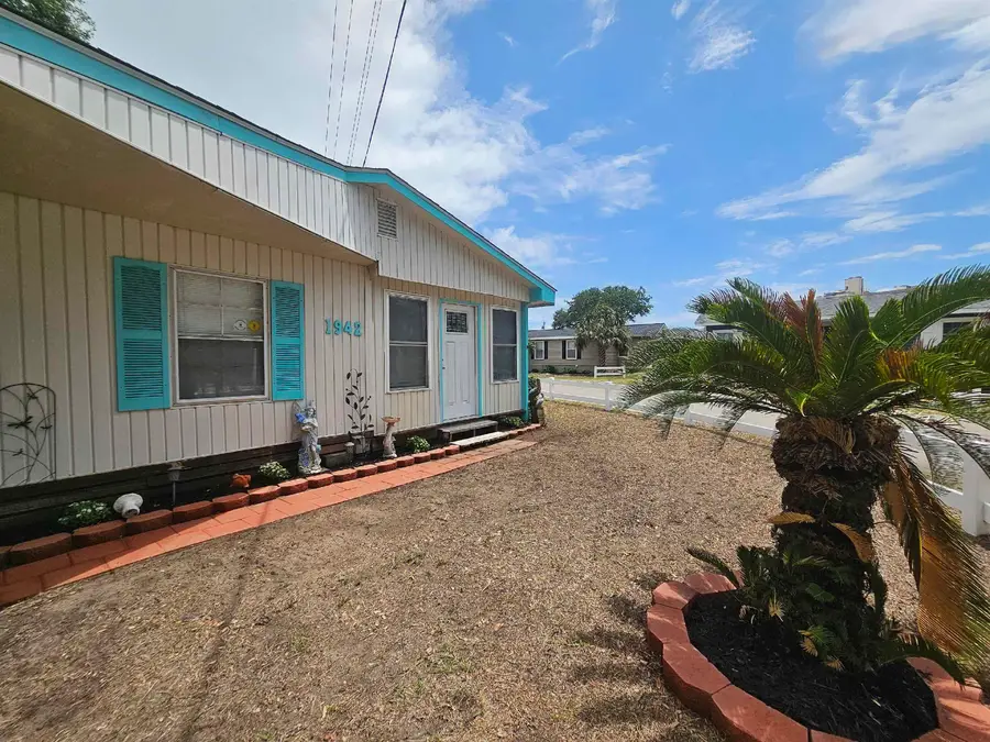 1942 Kingfisher Dr., Surfside Beach, SC 29575 - #3