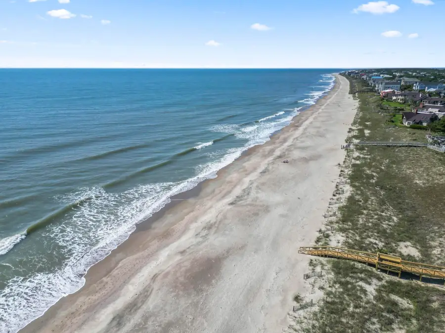 299 Colony Club Dr., Georgetown, SC 29440 - #3