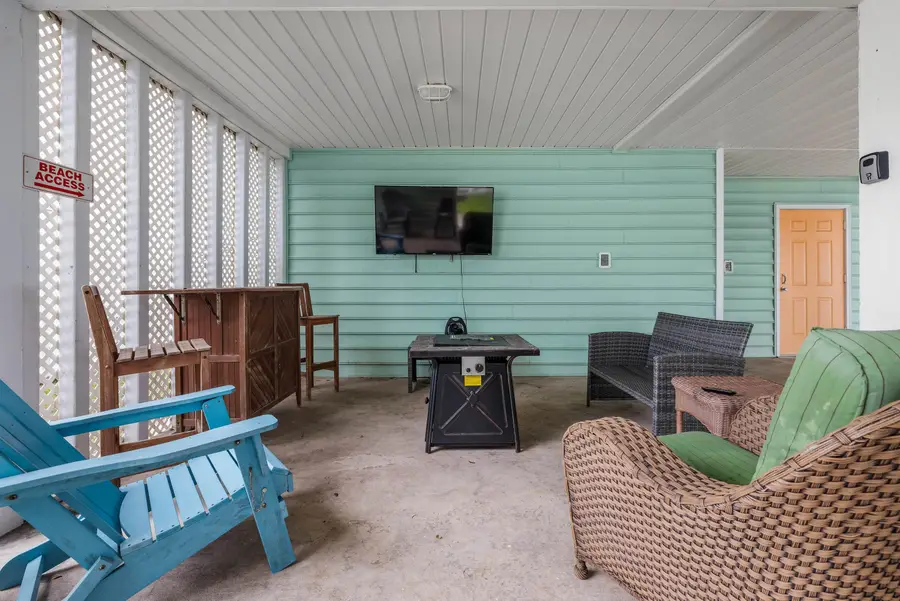 909 Perrin Dr., North Myrtle Beach, SC 29582 - #3