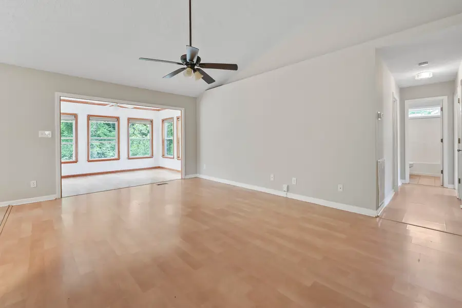 961 Castlewood Dr., Conway, SC 29526 - #3