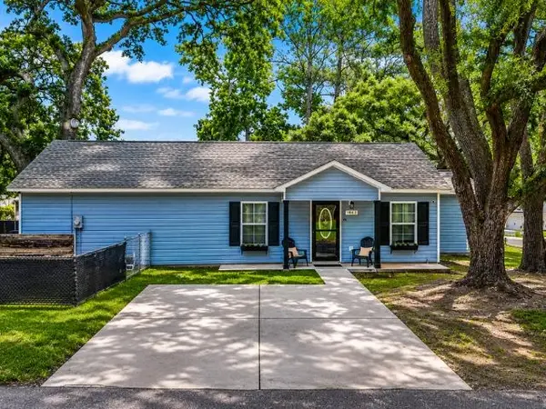 1842 Spivey Ave., Conway, SC 29527