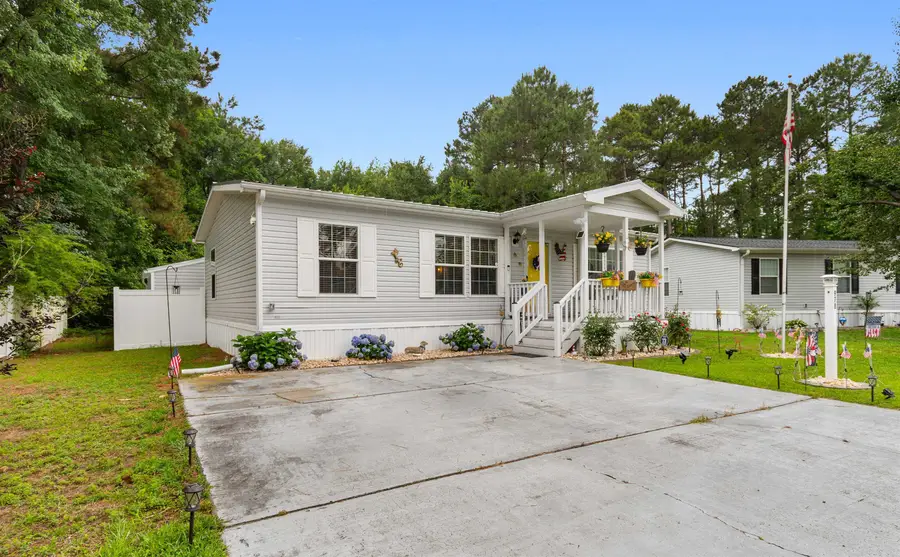 978 Jamestown Rd., Conway, SC 29526 - #2