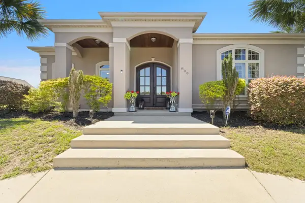 809 Bluffview Dr., Myrtle Beach, SC 29579