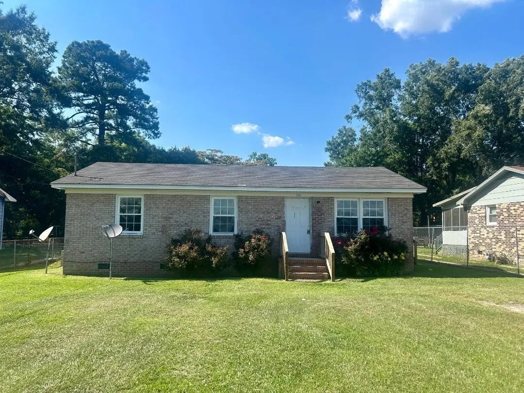 213 E Pickens St., Marion, SC 29571 - #1