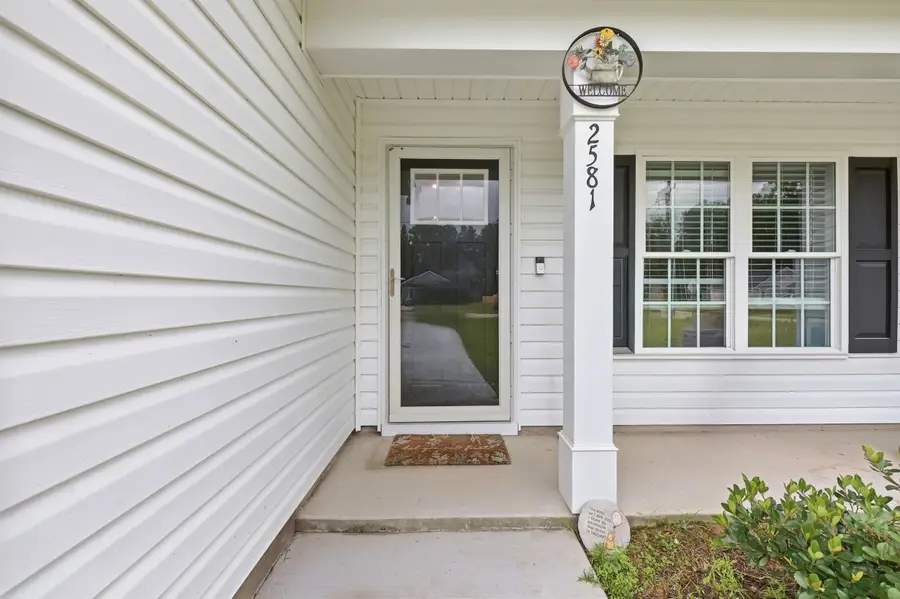 2581 Cottonwood Dr., Loris, SC 29569 - #2