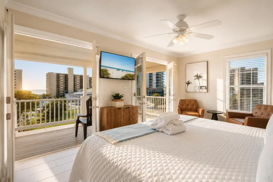 4620 Surf St., North Myrtle Beach, SC 29582 - #2