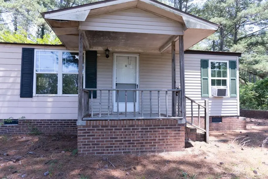 1175 Pond View Dr., Manning, SC 29102 - #3