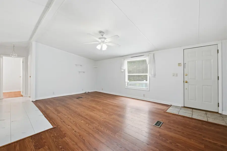 8011 Mclamb Dr., Myrtle Beach, SC 29588 - #3