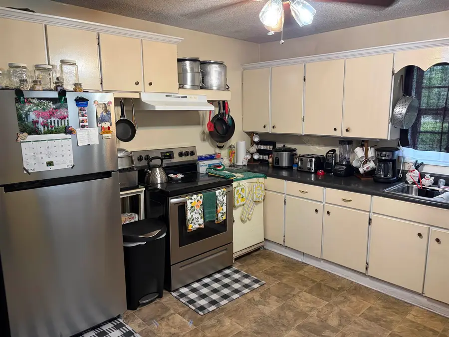115 Floyd St., Mullins, SC 29574 - #2