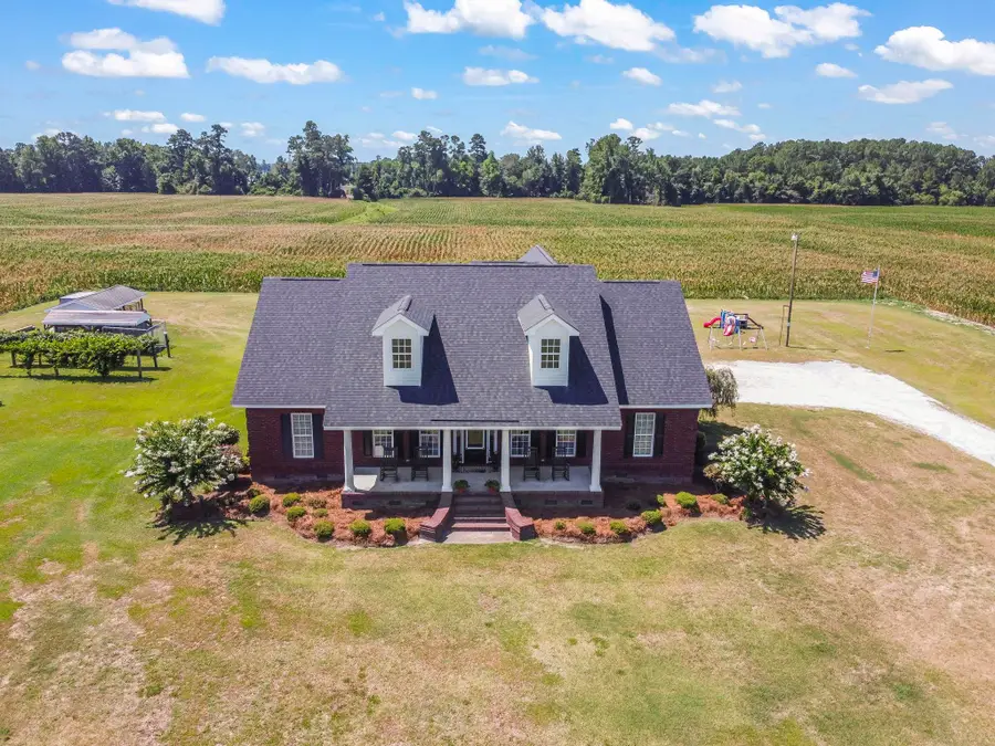2892 Burroughs Rd., Galivants Ferry, SC 29544 - #2