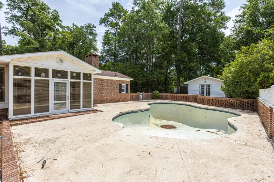 302 W Raft St., Nichols, SC 29581 - #3