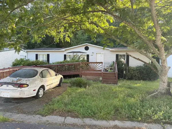 8156 Woodland Dr., Myrtle Beach, SC 29588