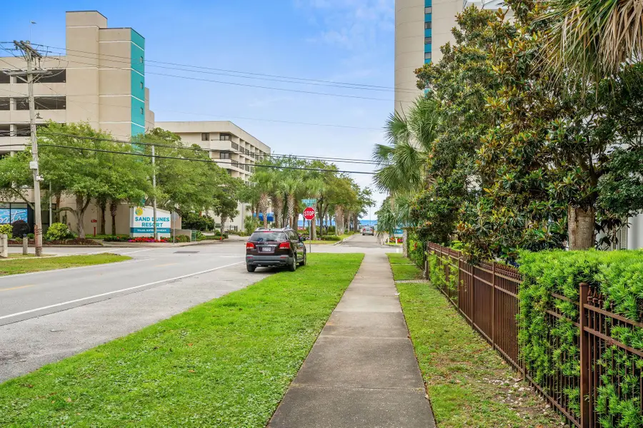 308 Shuffleboard Ct., Myrtle Beach, SC 29572 - #3