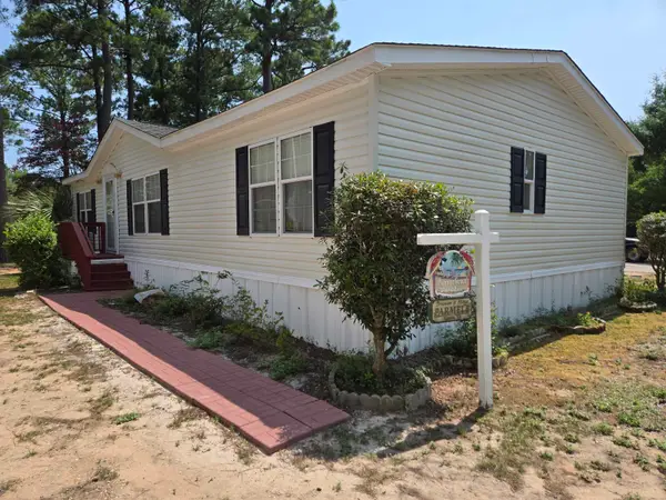 451 E Banks Dr., Garden City Beach, SC 29576