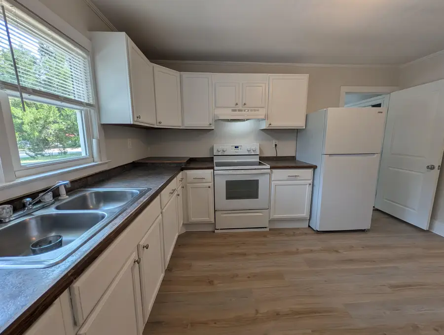 417 S Magnolia Ave., Andrews, SC 29510 - #3