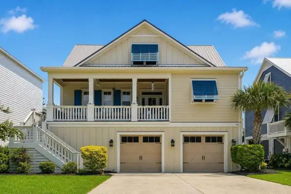 82 Marsh Grass Way, Pawleys Island, SC 29585