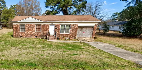 206 Huggins St, Marion, SC 29571