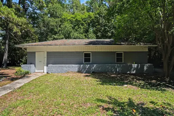 411 E Wine St., Mullins, SC 29574