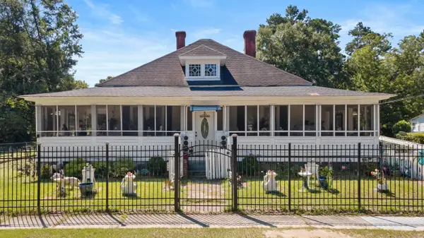 319 W Marion St., Mullins, SC 29574