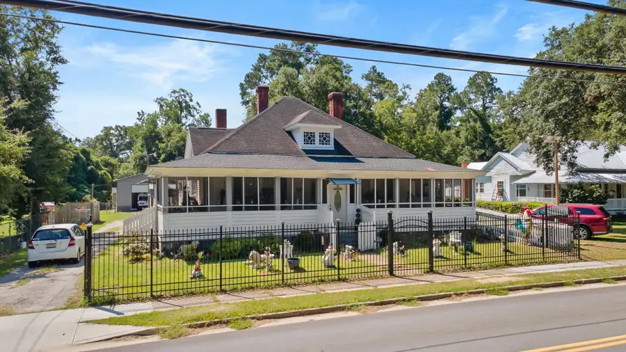 319 W Marion St., Mullins, SC 29574 - #2