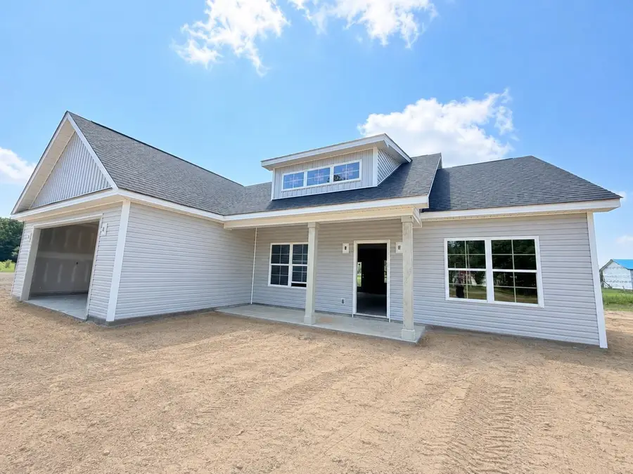 2721 Loop Rd., Loris, SC 29569 - #2