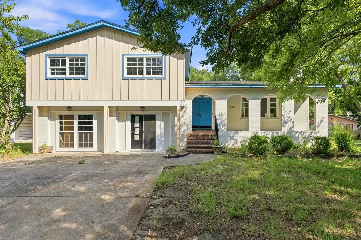 462 Lakeshore Dr., Pawleys Island, SC 29585 - #1