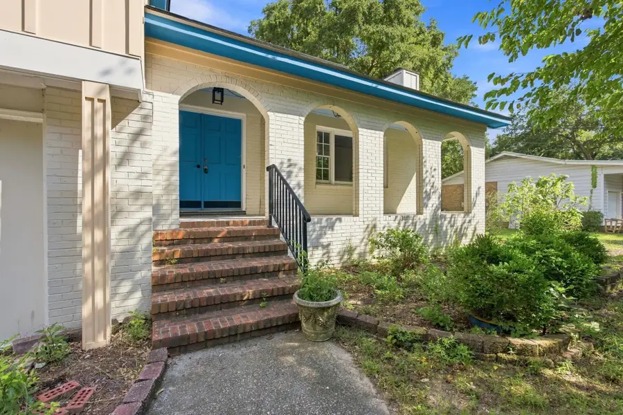 462 Lakeshore Dr., Pawleys Island, SC 29585 - #2