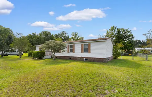 5183 Limbaugh Ln., Conway, SC 29526