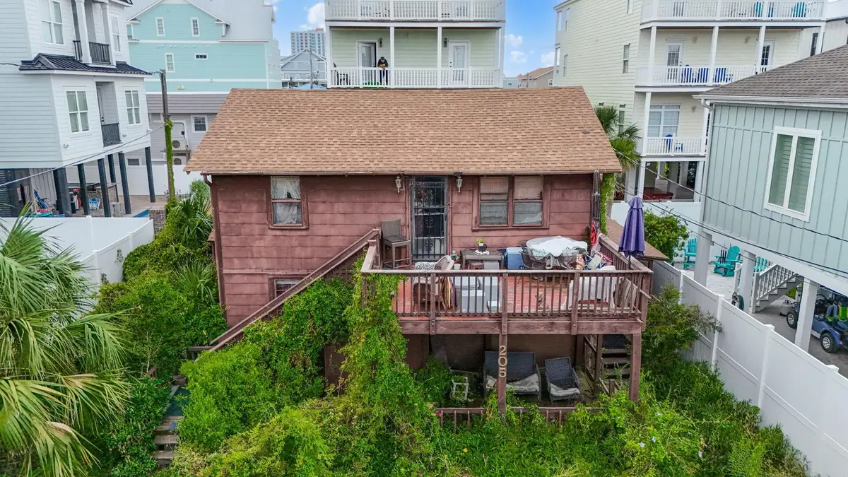 205 29th Ave. N, North Myrtle Beach, SC 29582 - #1