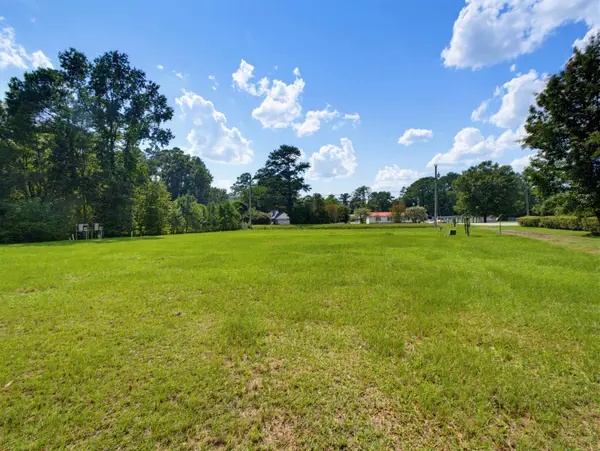 640 N Morgan Ave., Andrews, SC 29510