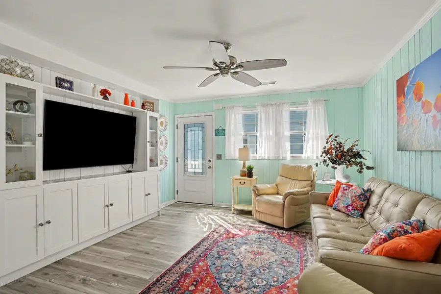 412 35th Ave. N, North Myrtle Beach, SC 29582 - #2
