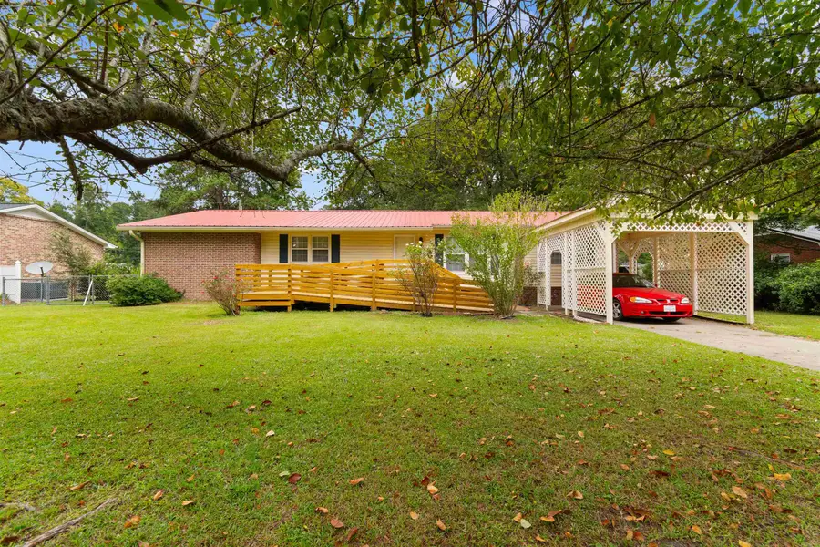 203 Elizabeth St., Tabor City, NC 28463 - #2