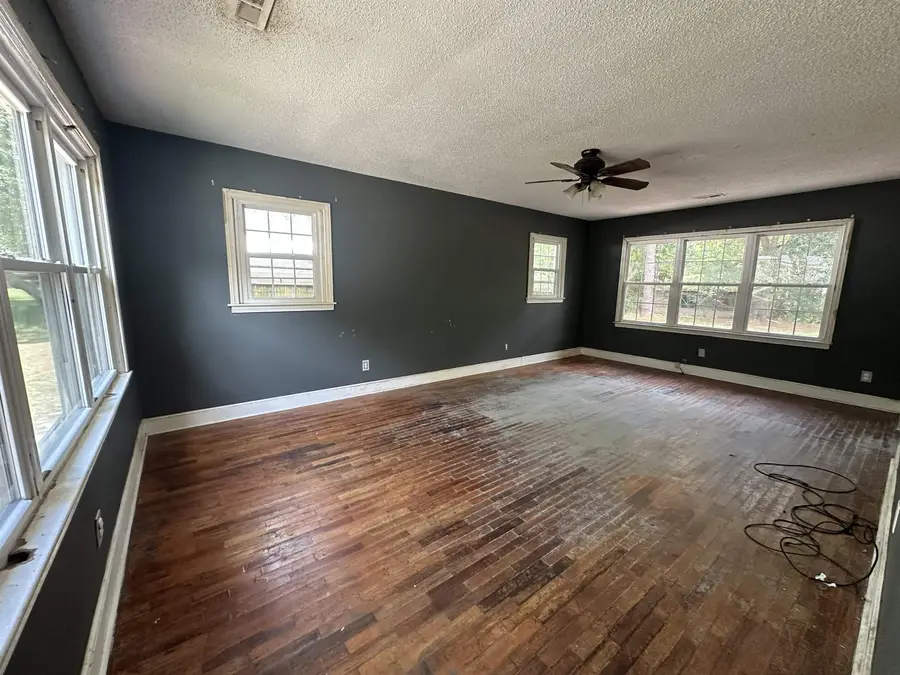 908 Lakeside Dr., Georgetown, SC 29440 - #3