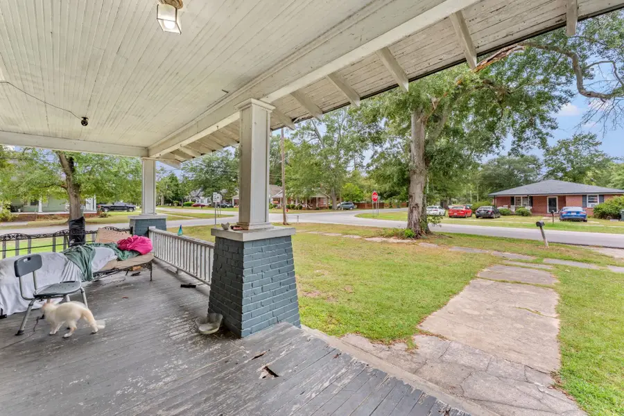 211 14th Ave. S, Dillon, SC 29536 - #2