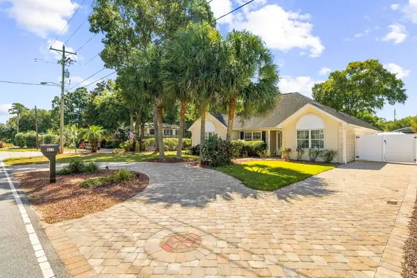 611 5th Ave. N, Surfside Beach, SC 29575