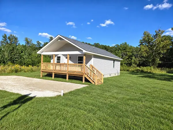 929 Hickman Rd., Tabor City, NC 28463
