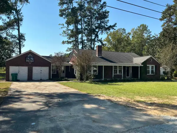 616 E Hampton St., Olanta, SC 29114