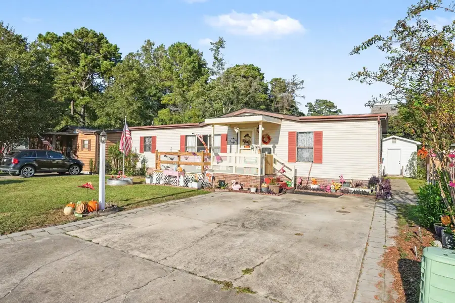 150 Queens Rd., Little River, SC 29566 - #3