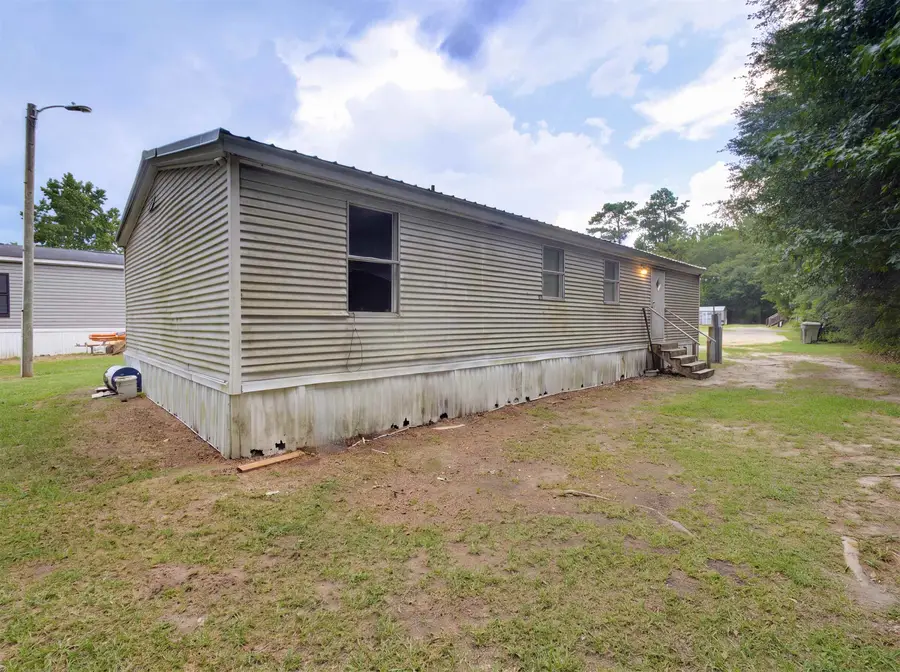 18 Locust St, Andrews, SC 29510 - #3
