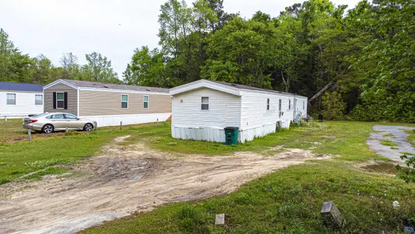 5 Locust St, Andrews, SC 29510